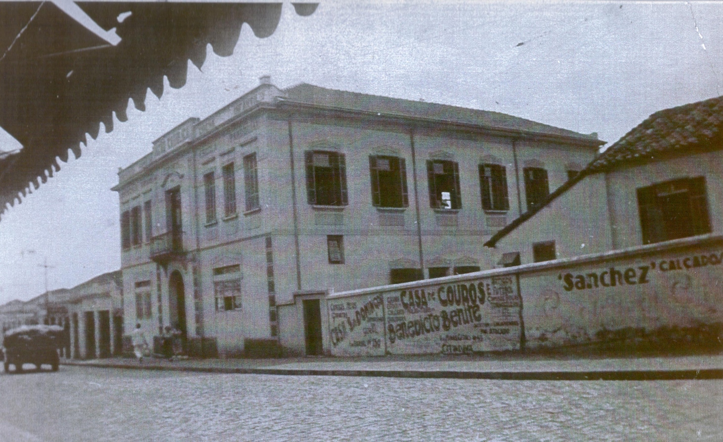 017 Anos 40 Predio Accao Catholica Coleginho